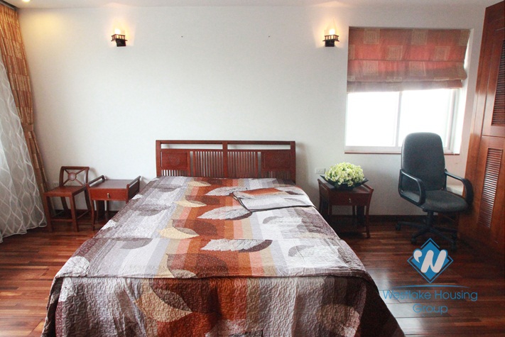 Large sized beautiful apartment for rent on Trich Sai, Tay ho